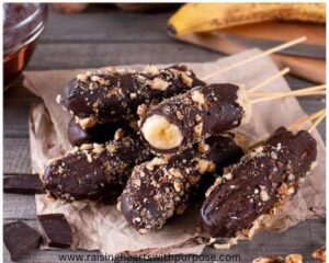 chocolate-chip-granola-bars-yogurts-chocolate-covered