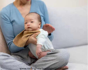 The-Contoured-Burp-Cloth